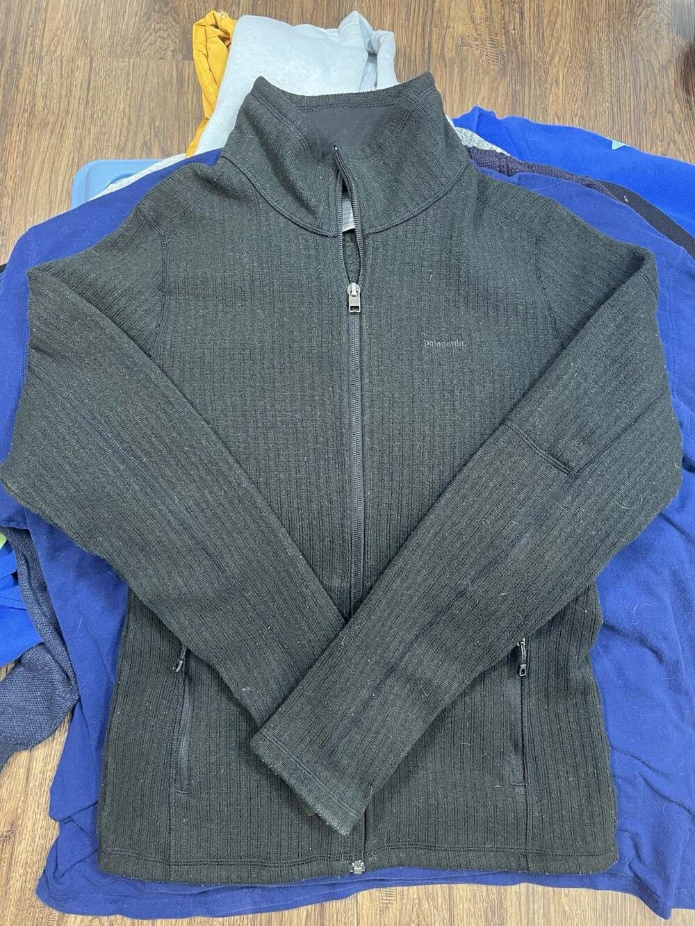 Patagonia Womens Medium Black Full Zip Ribbed Fleece Sweater Jacket Outdoor